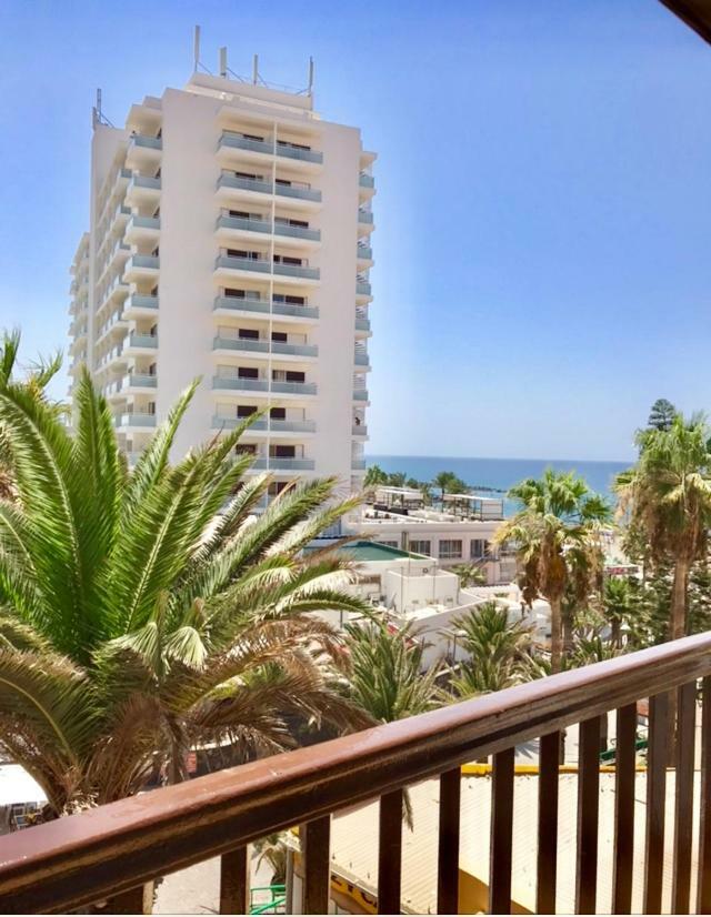 Playa Americas Front Line Apartment